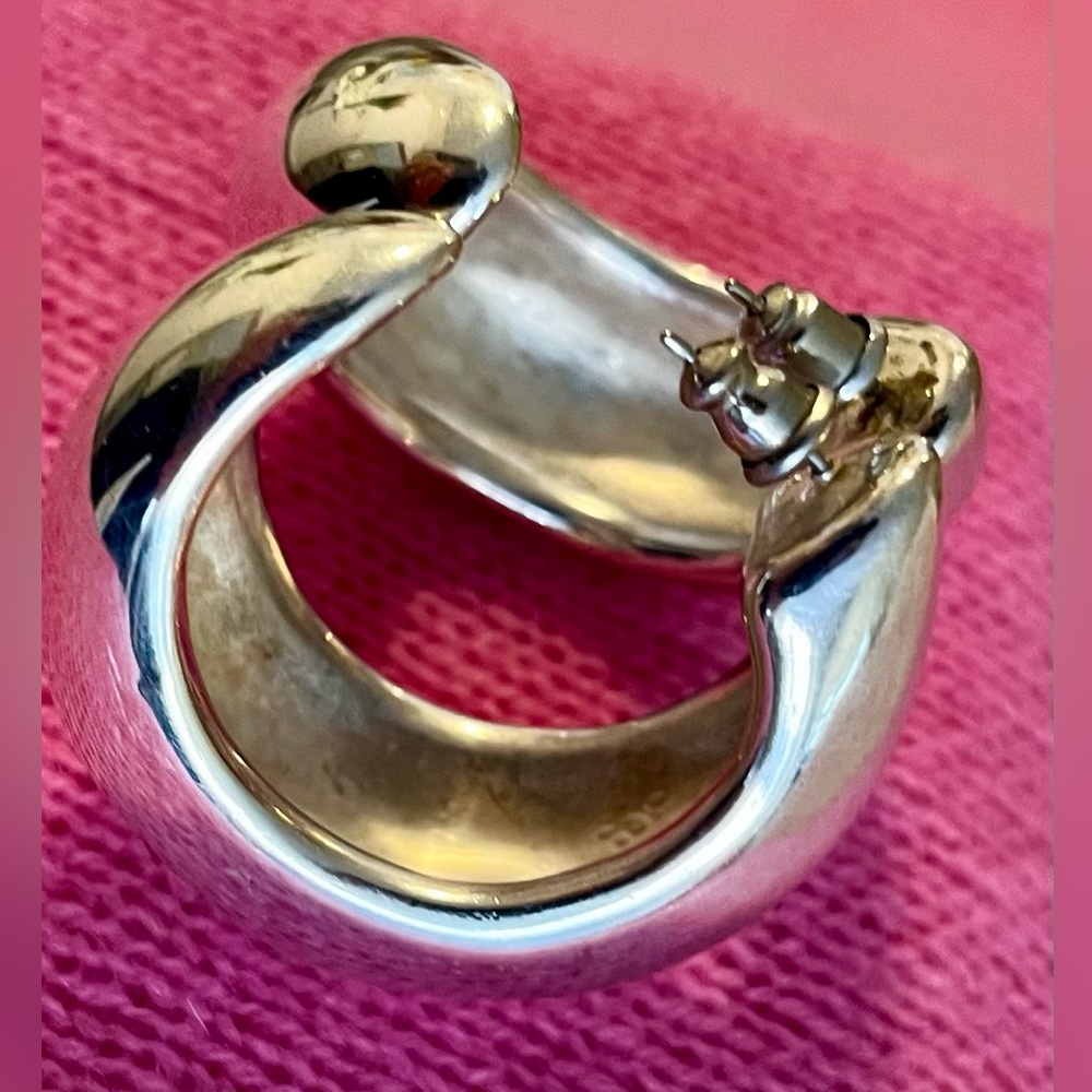 Tapered Silver Hoop Earrings - Picture 13 of 16